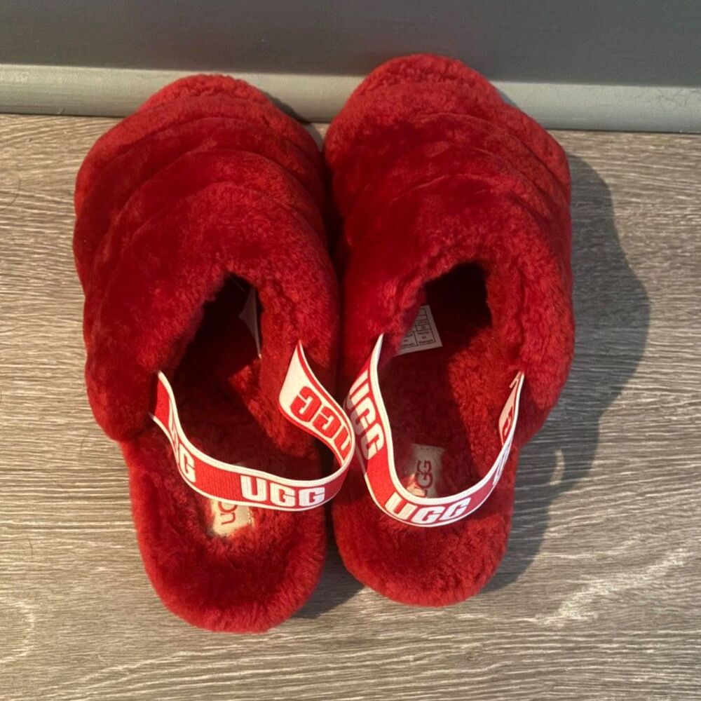 UGG Fluff Yeah Slide Slippers Red Shearling Logo Strap Size 9